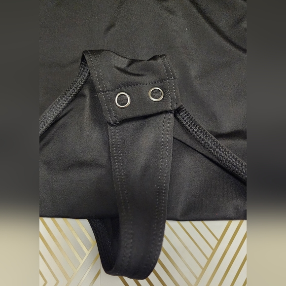 Express body Contour Compress Silky Knotted Front. Thong Bodysuit size small - Picture 5 of 9